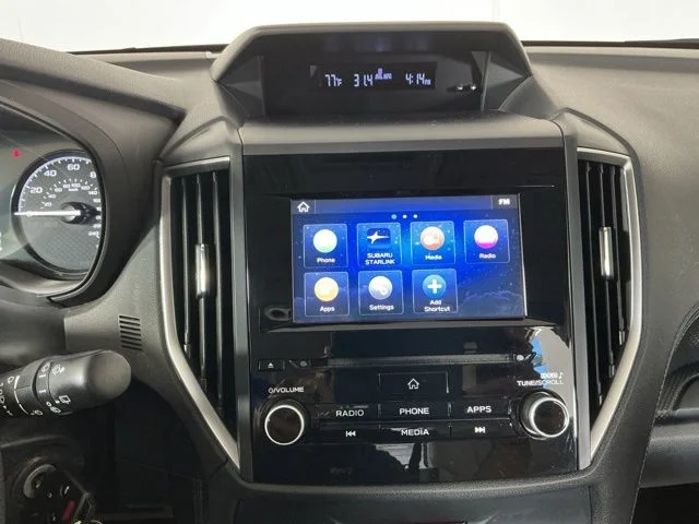 Used 2022 Green Subaru Base image 19