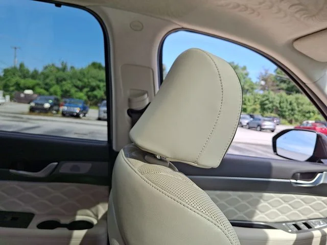 Used 2020 Red Hyundai Limited image 13