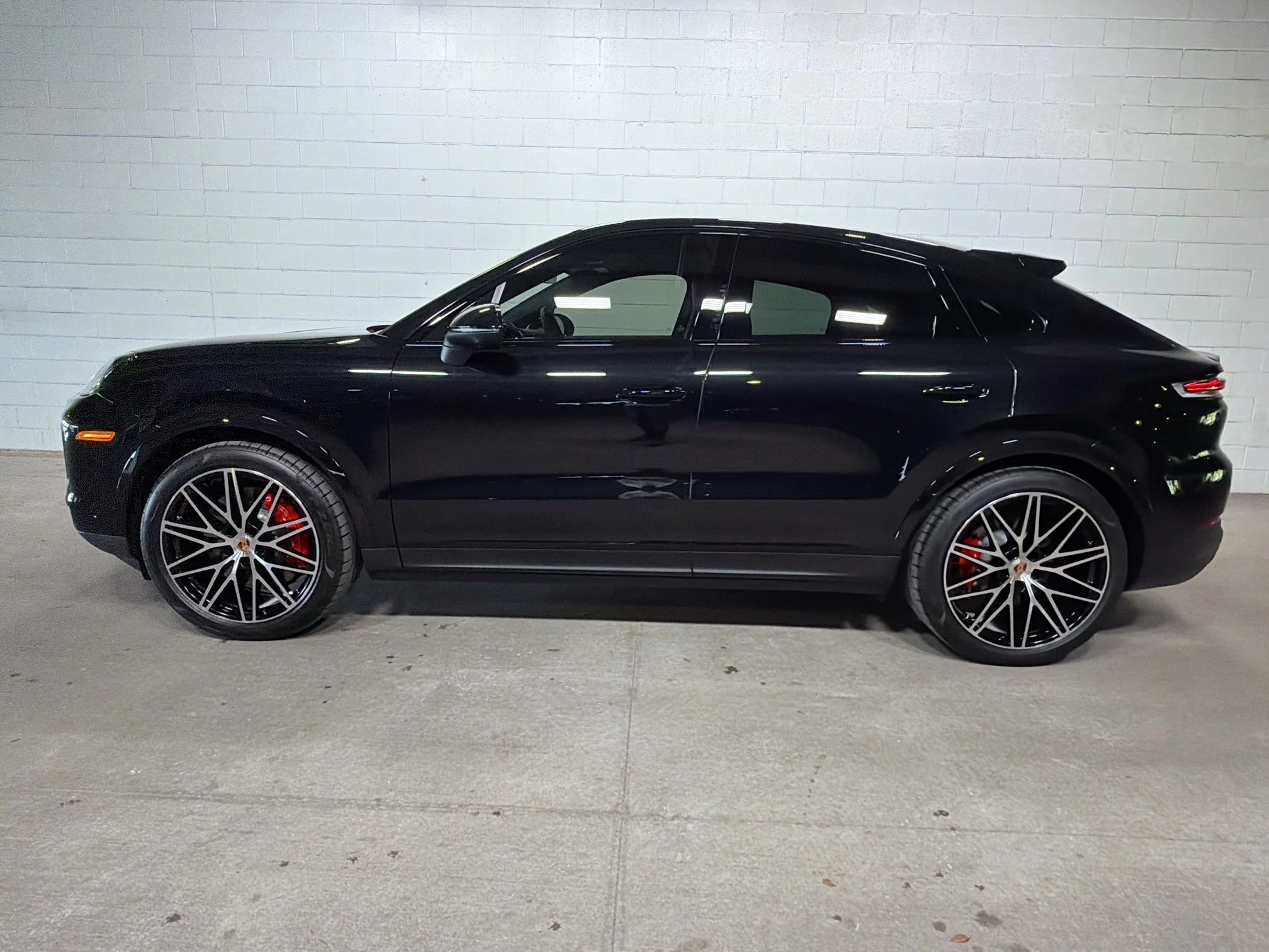 Certified Used 2026 Chromite Black Metallic Porsche S image 2