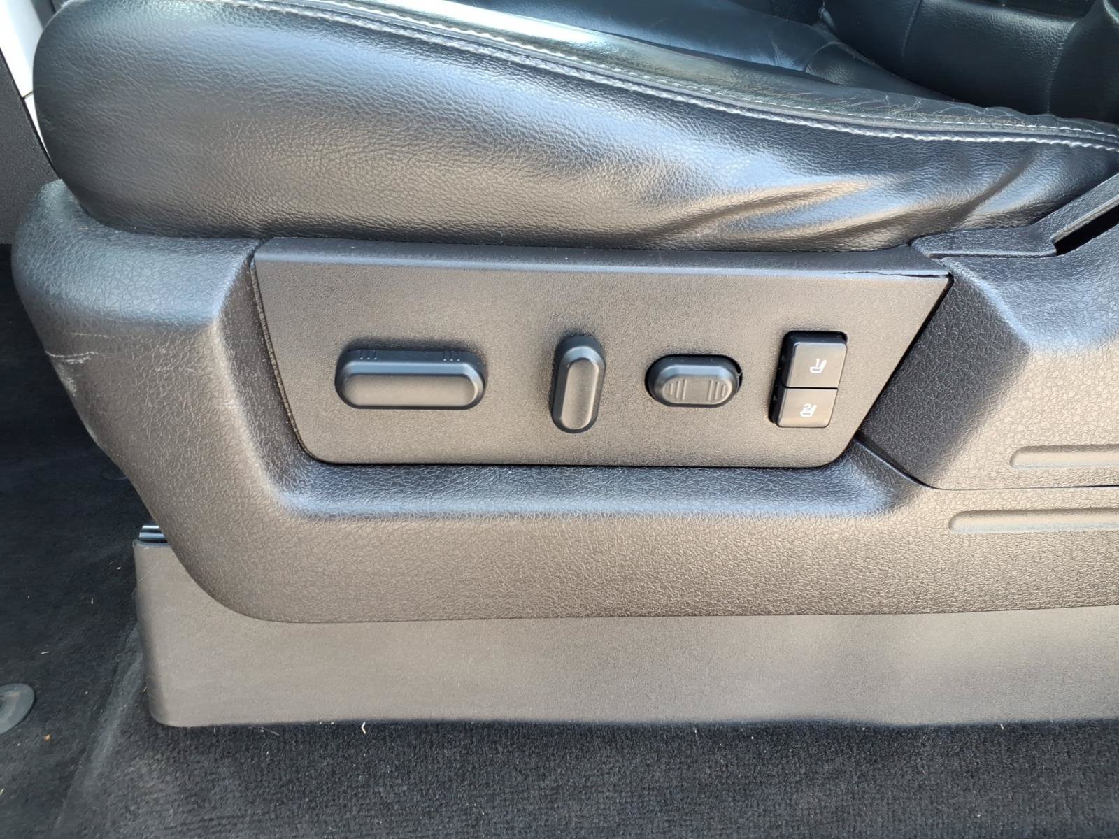 Used 2014 Gray Ford Platinum image 13