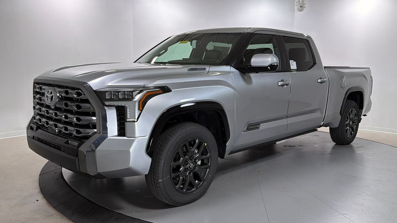 2026 Toyota Tundra i-FORCE MAX Tundra Platinum