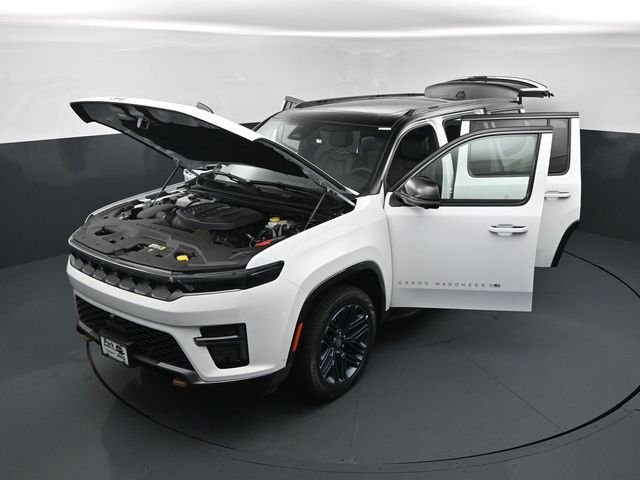 New 2026 White Jeep 85th Anniversary Edition image 25