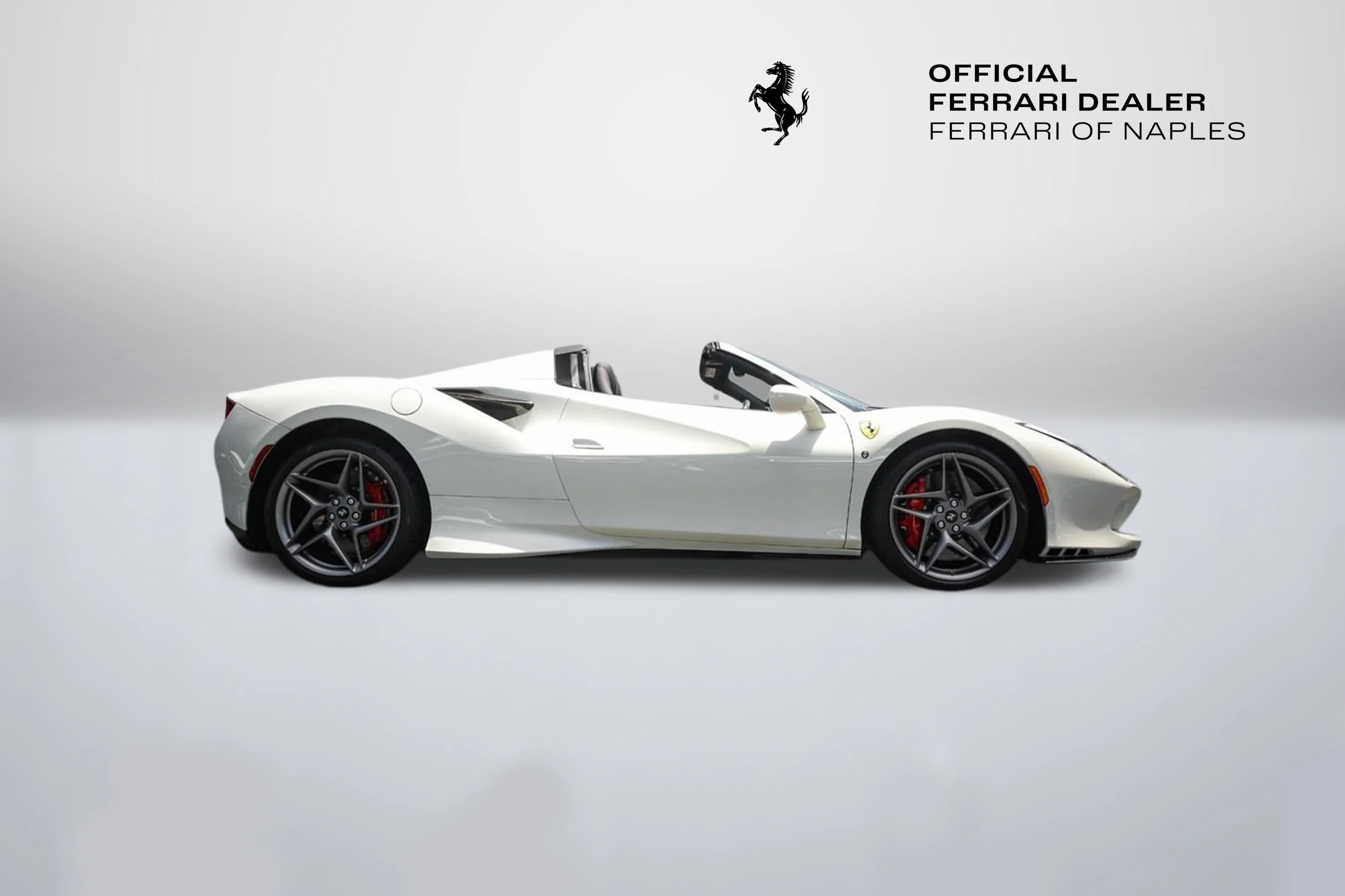 Used 2021 Bianco Avus Ferrari Base image 4