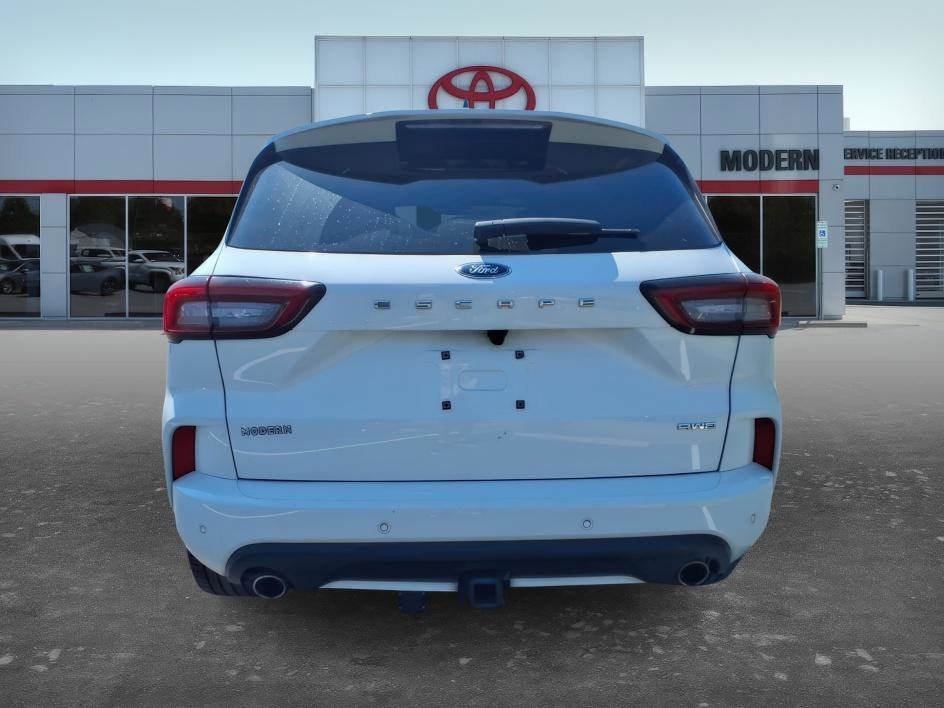 Used 2023 Oxford White Ford ST-Line Select image 4