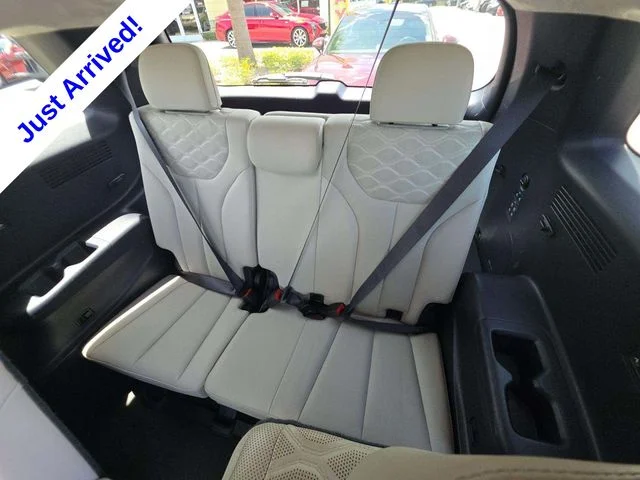 Used 2022 White Hyundai Calligraphy image 11