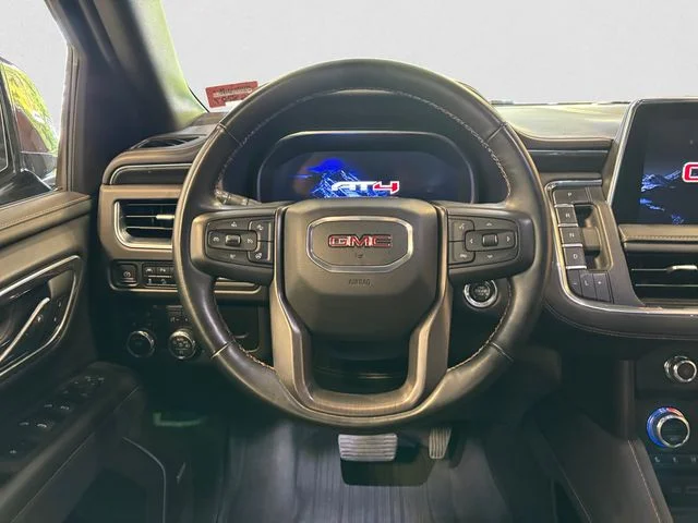 Used 2023  GMC AT4 image 13