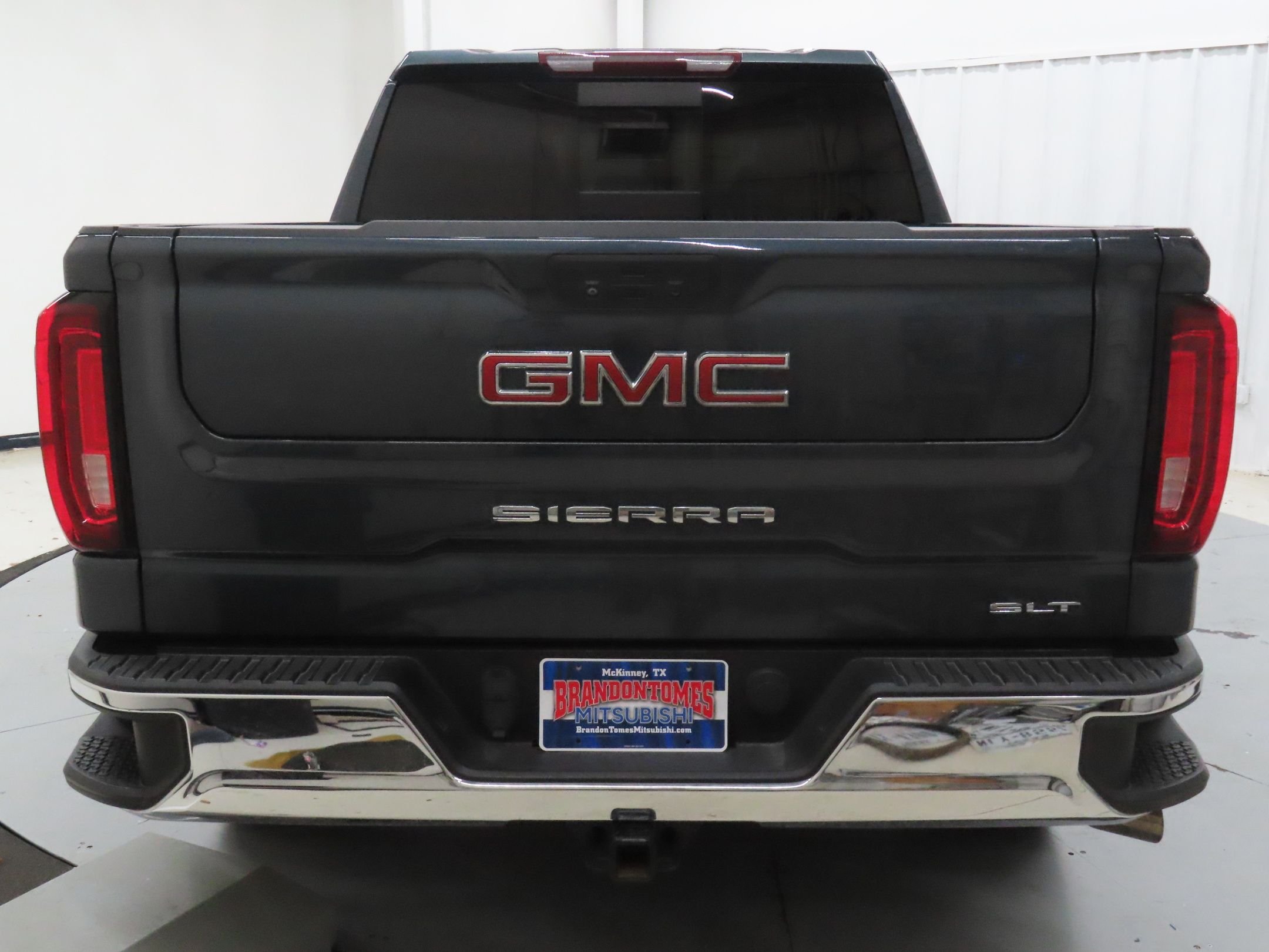 Used 2022 Blue GMC SLT image 4