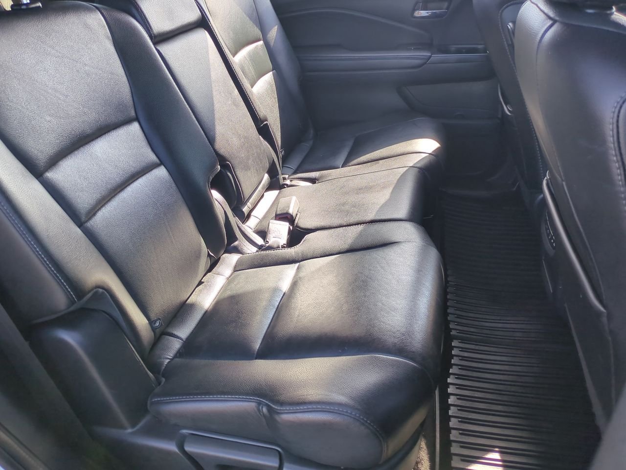 2022 Honda Pilot SE - Photo 27