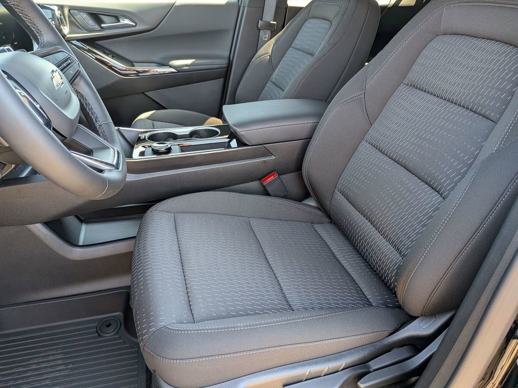 2026 Chevrolet Equinox LT - Photo 13