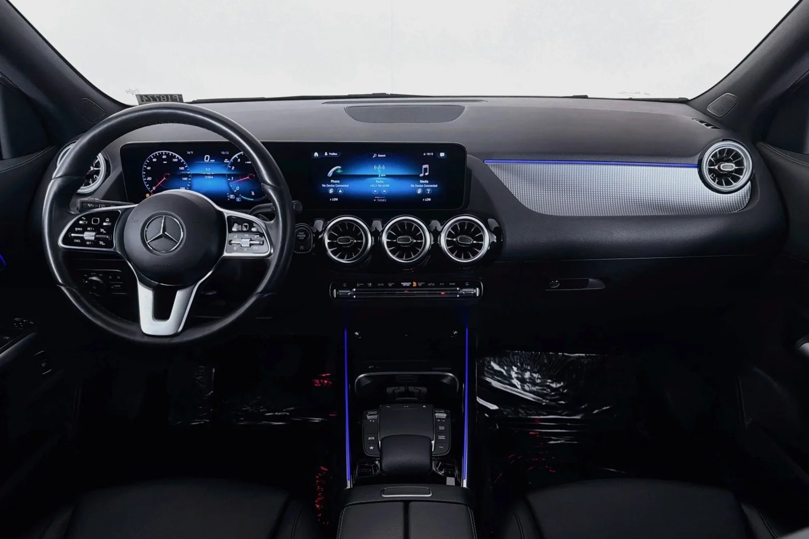 Used 2023 Polar White Mercedes-Benz 250 image 4