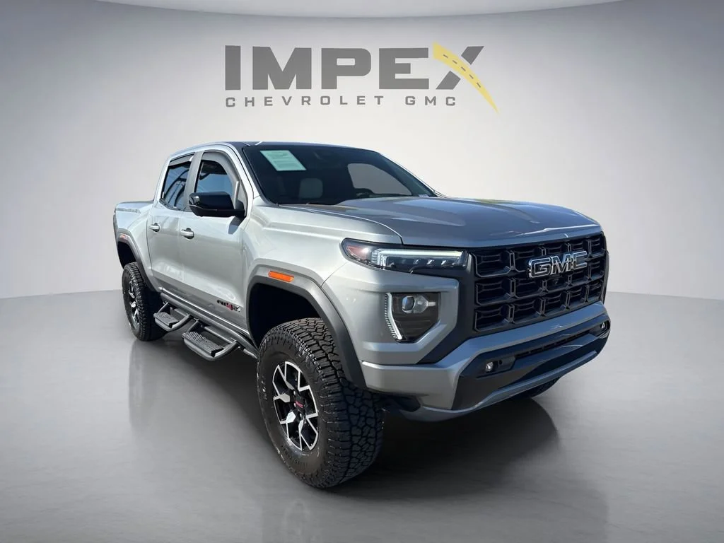 Used 2023 Sterling Metallic GMC AT4X image 7