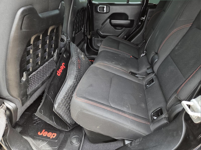 Used 2021 Black Jeep Rubicon image 27