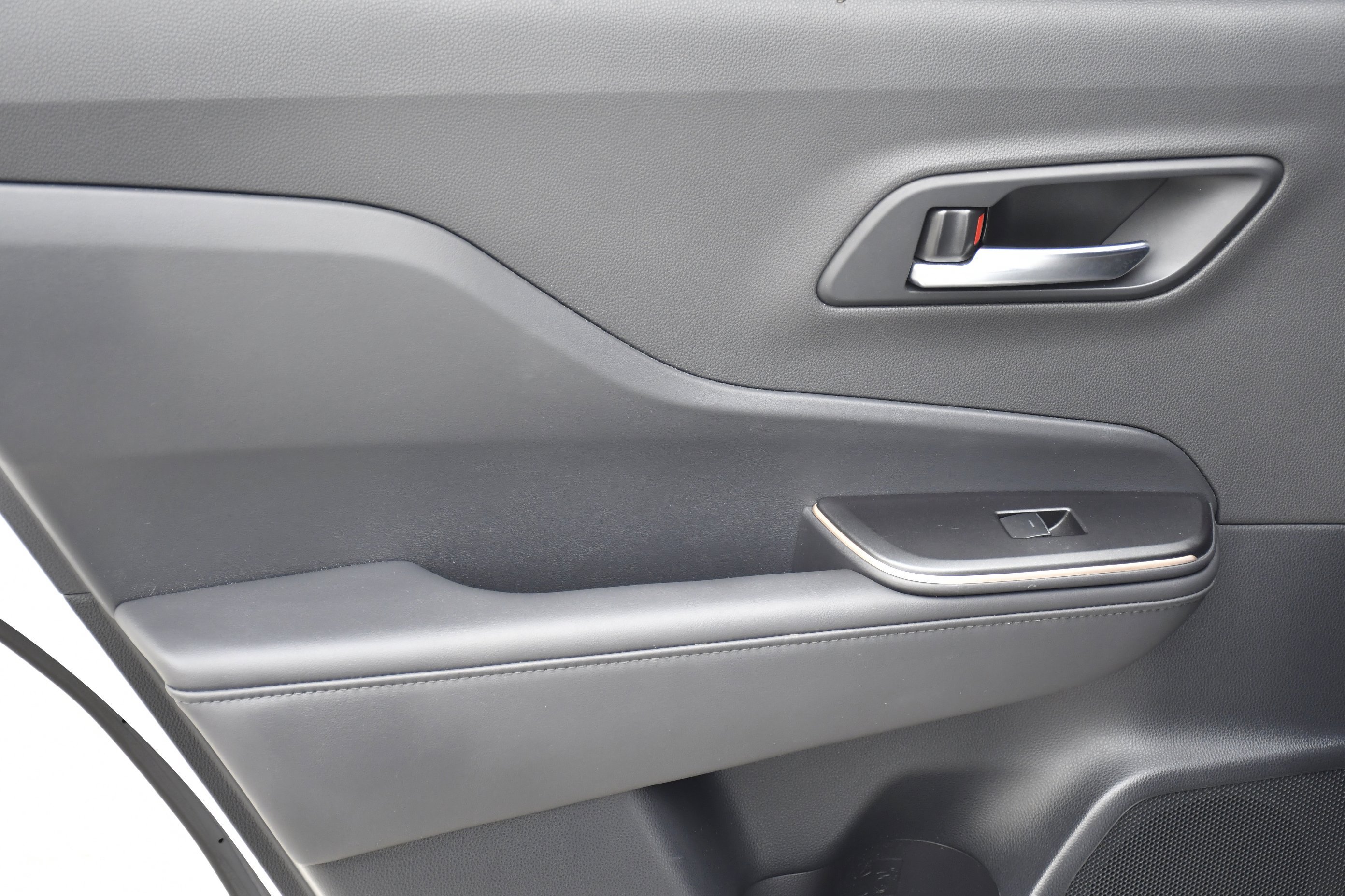 2023 Toyota Crown XLE - Photo 25