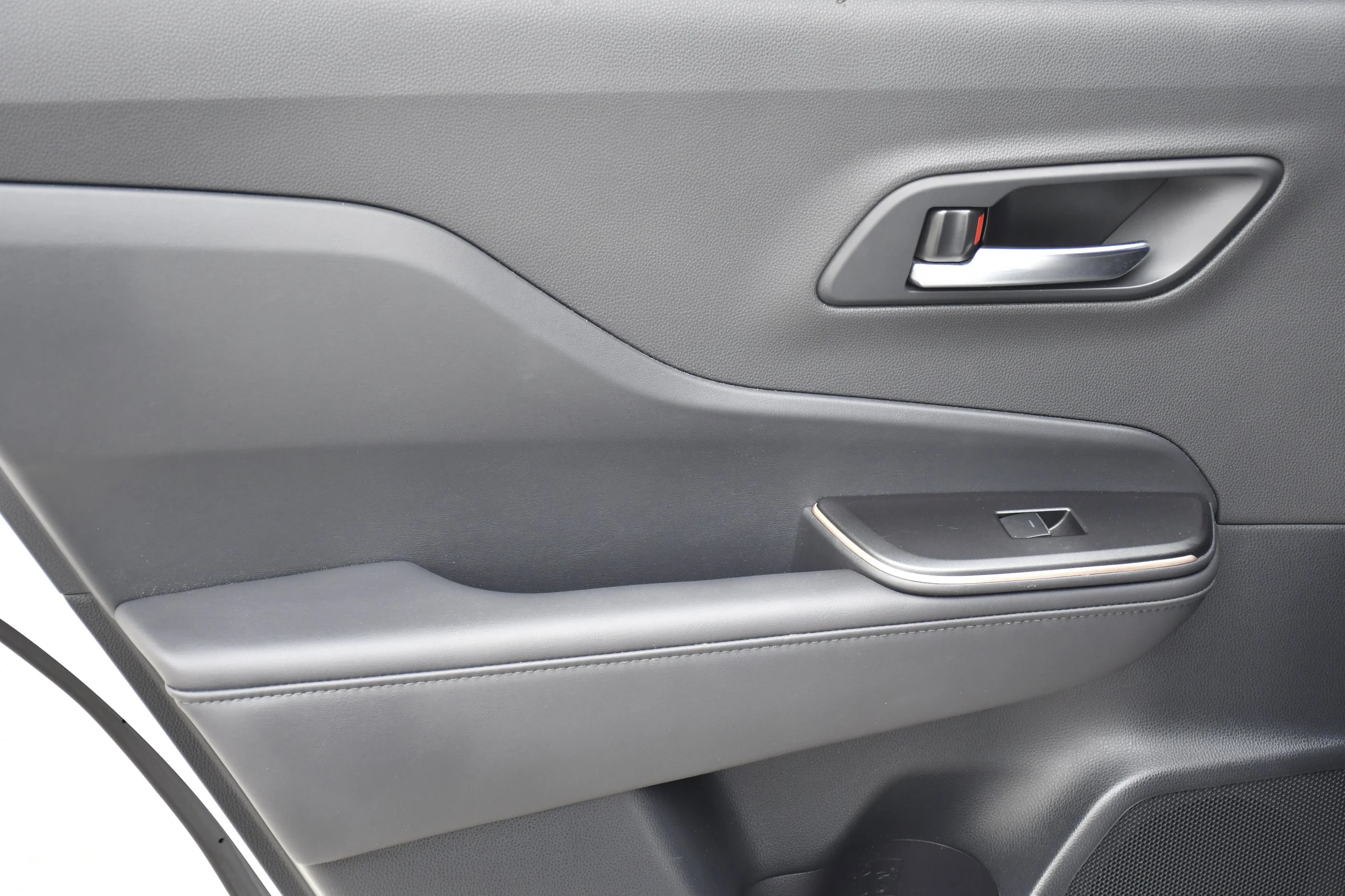2023 Toyota Crown XLE - Photo 25