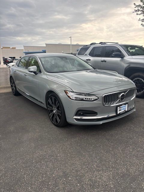 Used 2024 Gray Metallic Volvo Ultimate image 1