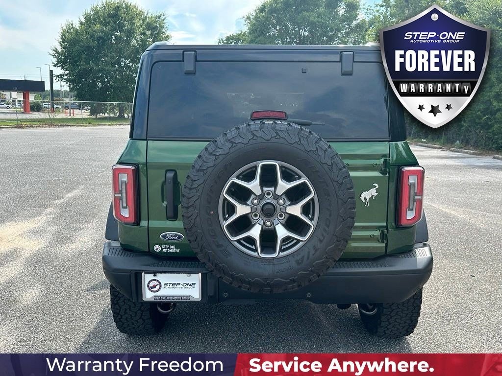 Used 2025 Green Ford Badlands image 6