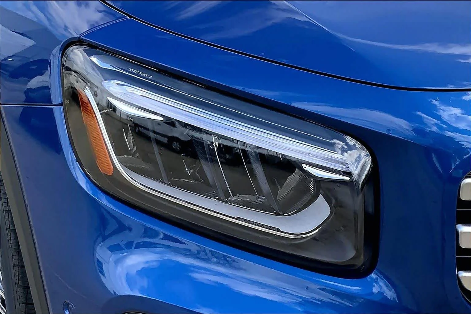 New 2026 Starling Blue Metallic Mercedes-Benz GLB 250 image 13