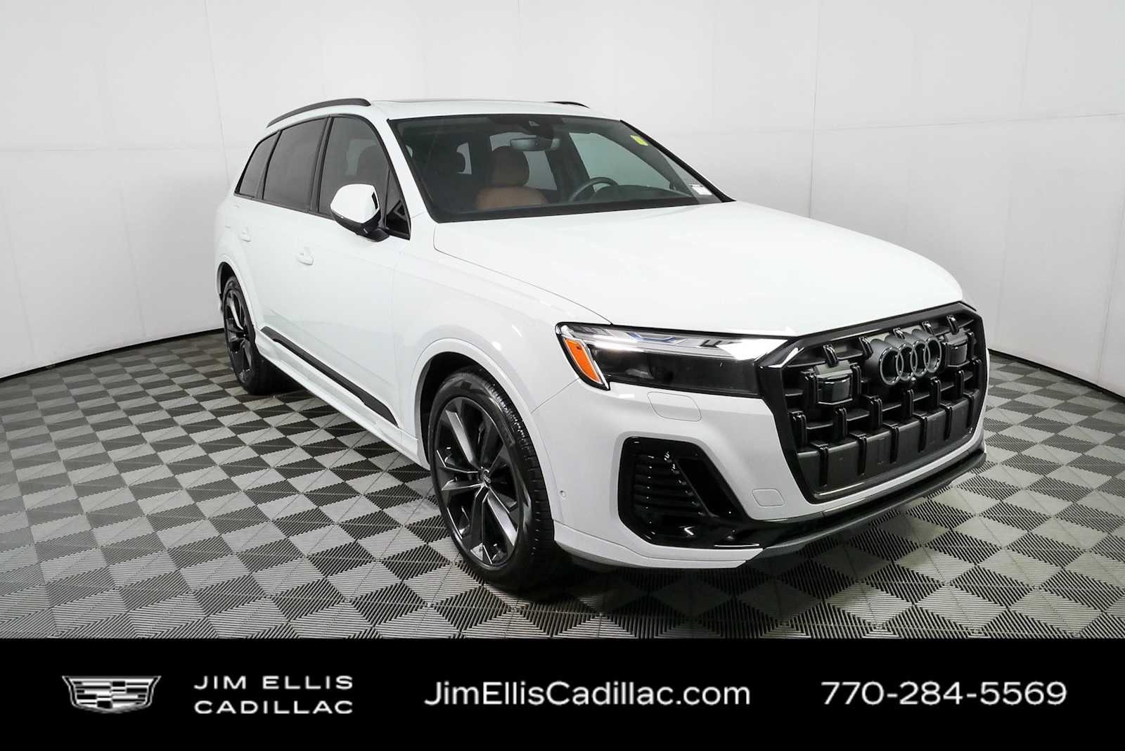 2025 Audi Q7 55 Prestige quattro Tiptronic's photo