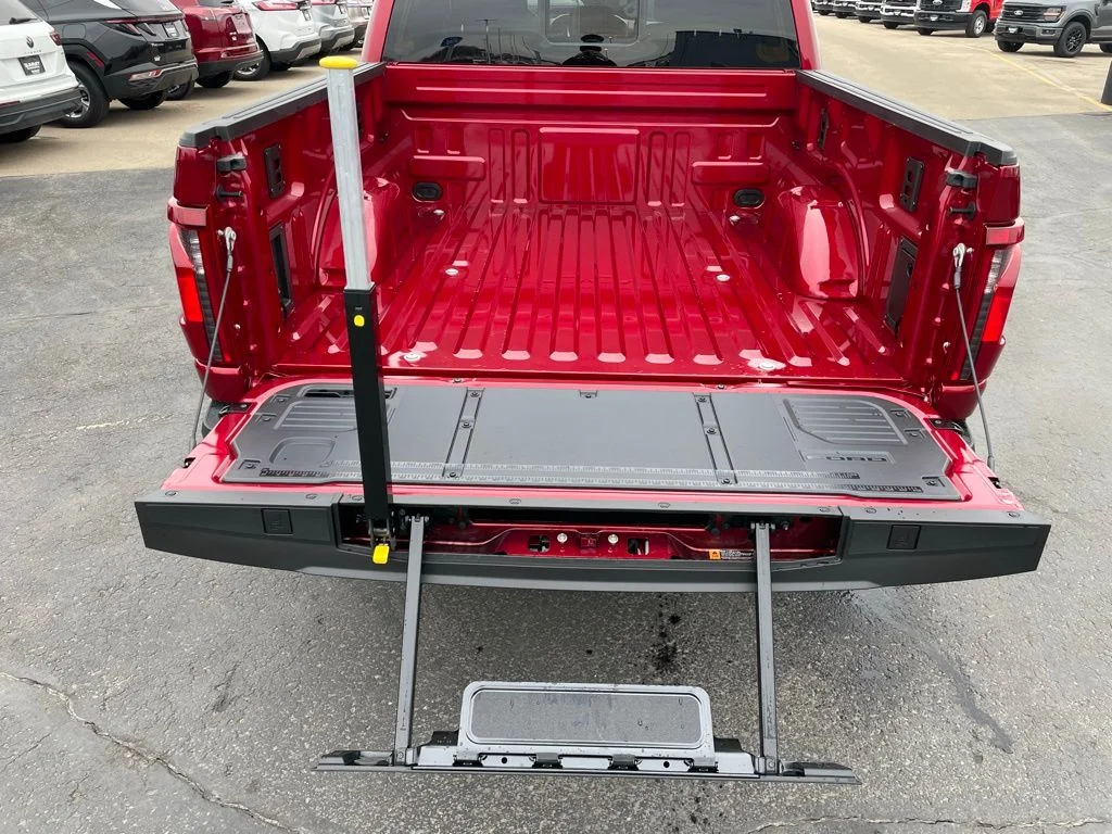New 2026 Ruby Red Metallic Tinted Clearcoat Ford XLT image 36