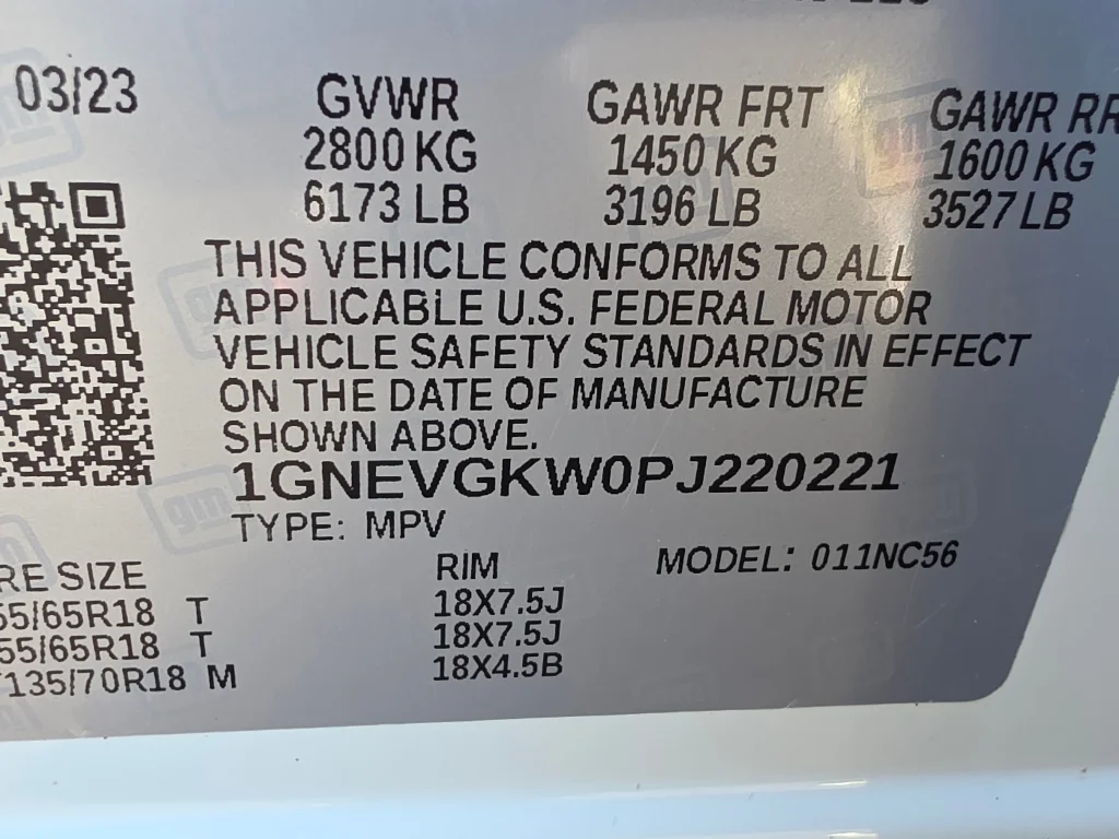 Used 2023 Summit White Chevrolet LT image 37
