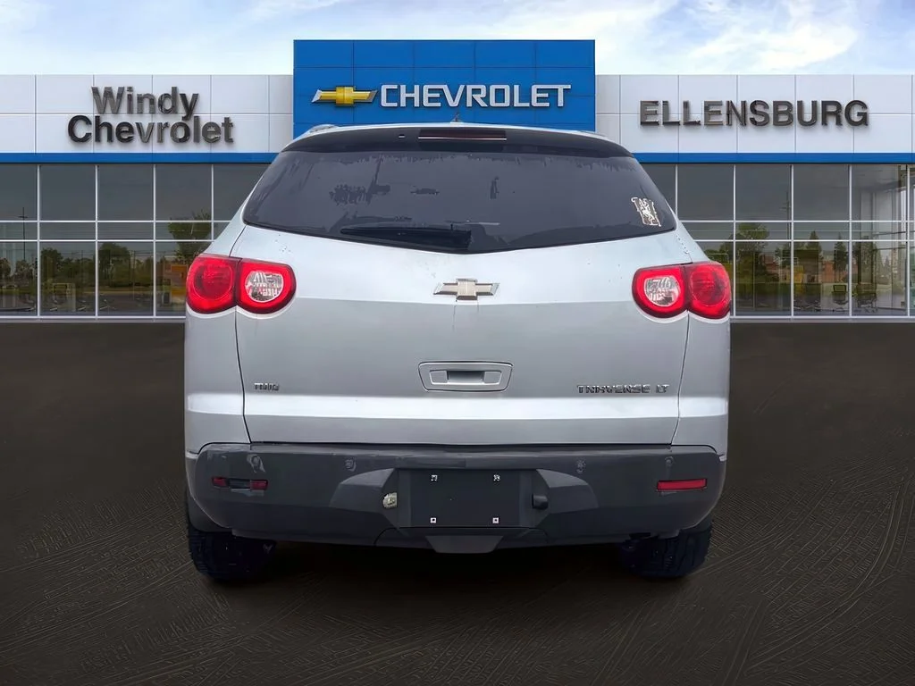 Used 2010 Silver Ice Metallic Chevrolet LT w/1LT image 6