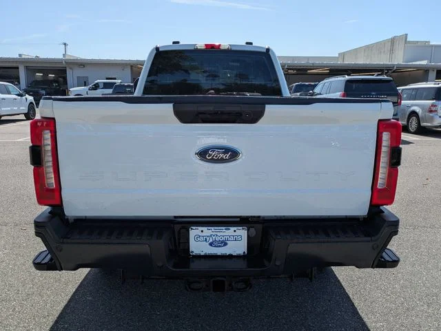 Used 2023 Oxford White Ford XL image 4