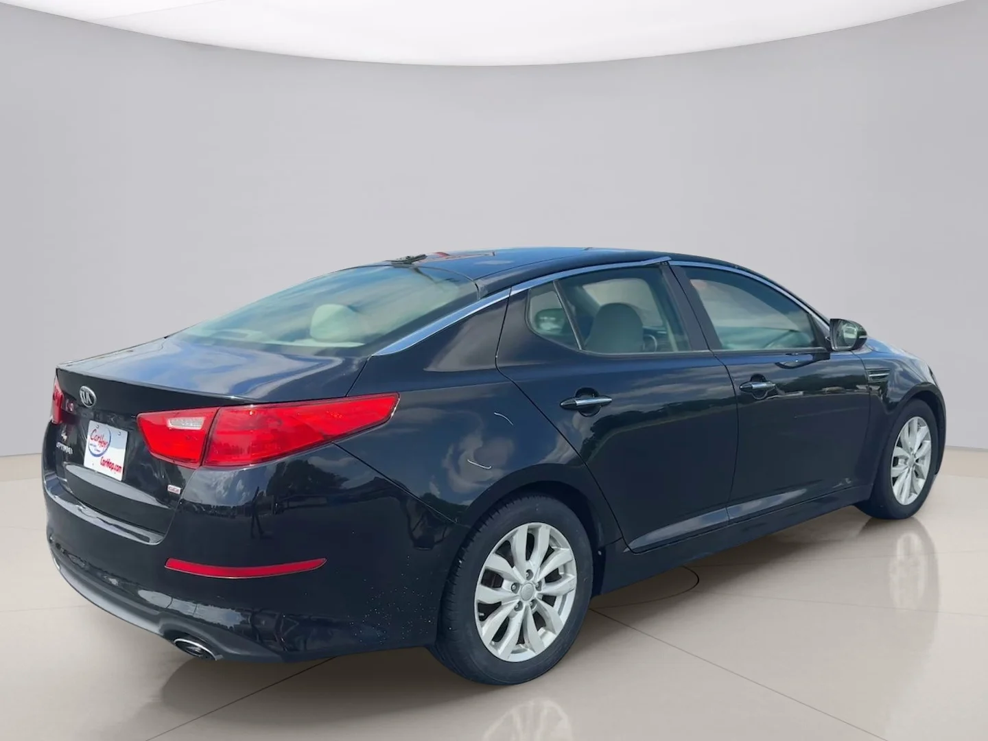 Used 2014 Black Kia LX image 5