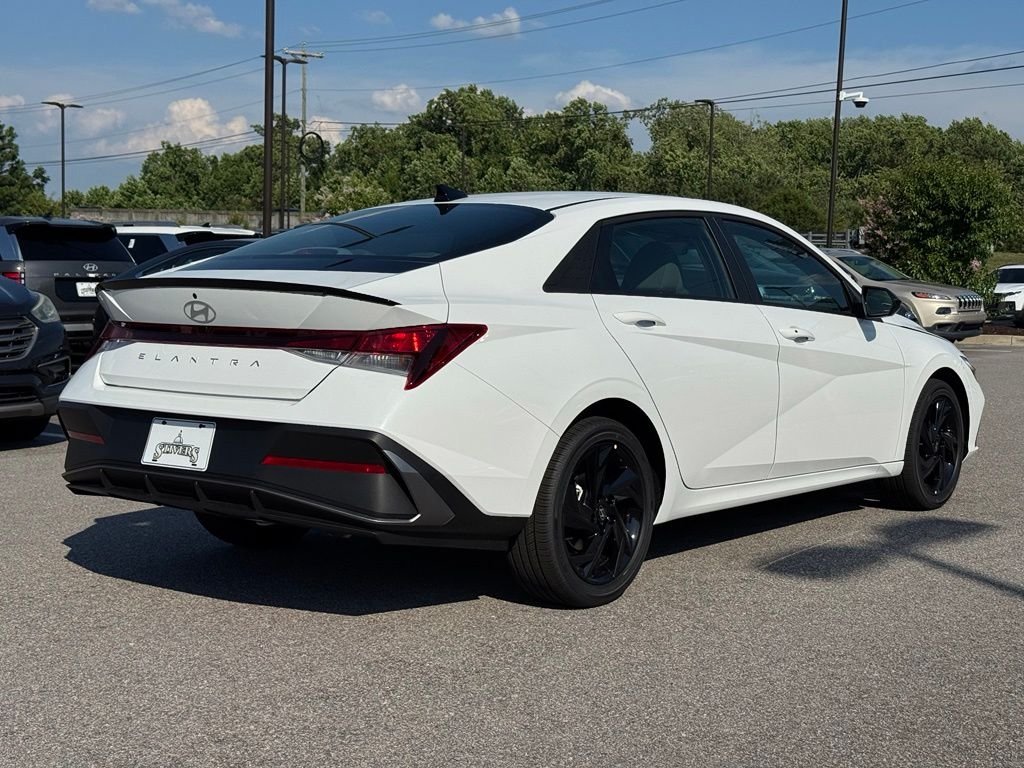 2026 Hyundai Elantra SEL Sport - Photo 11