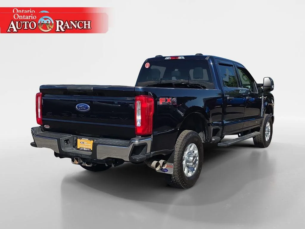 Used 2023 Antimatter Blue Metallic Ford XLT image 5