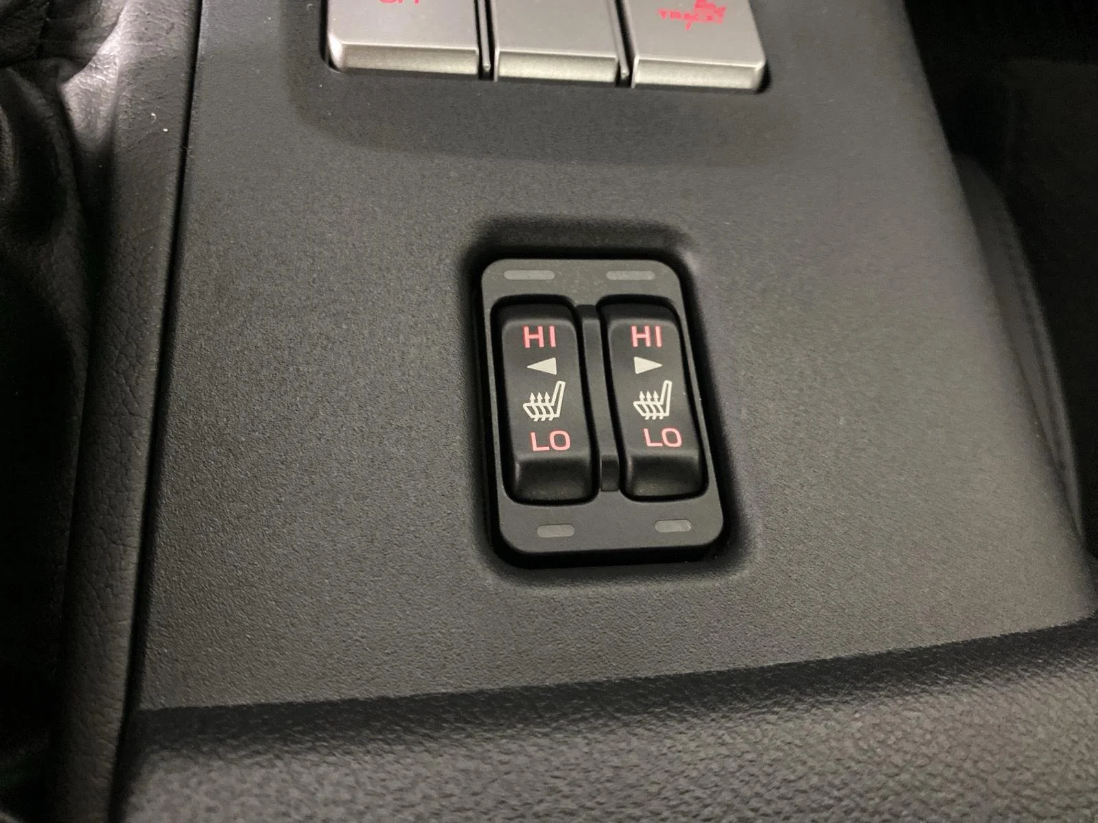Used 2025 Raven Toyota Premium image 29