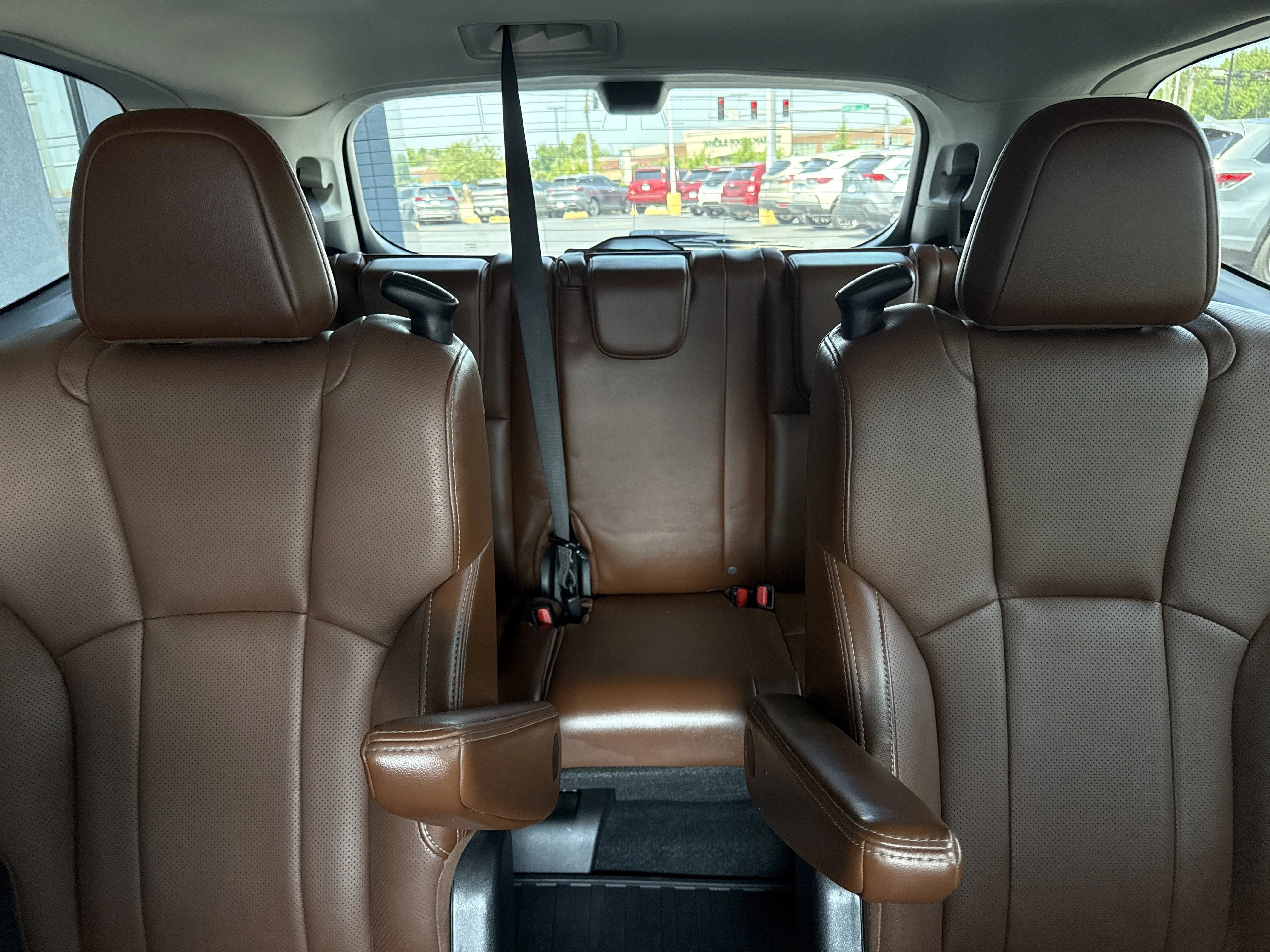 Used 2019 Crystal White Pearl Subaru Touring AWD image 21
