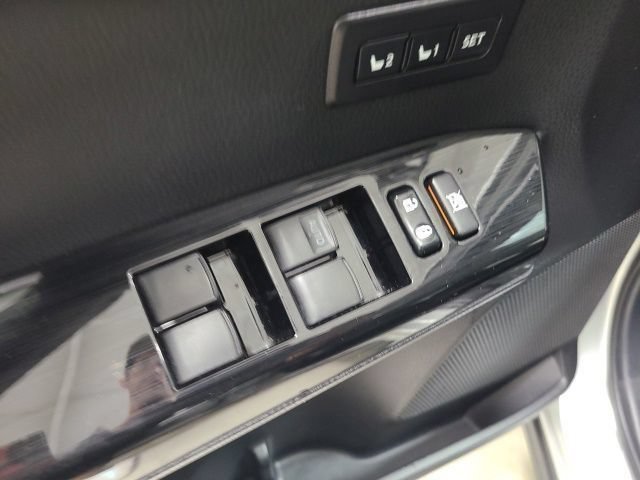 Used 2016 Classic Silver Metallic Toyota Limited image 23