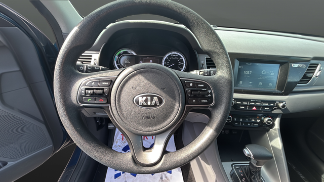 Used 2019 Deep Cerulean Kia LX image 15