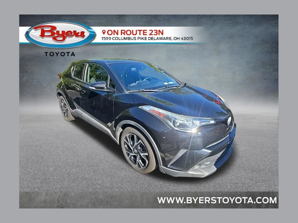 Used 2018 Black Toyota XLE image 1