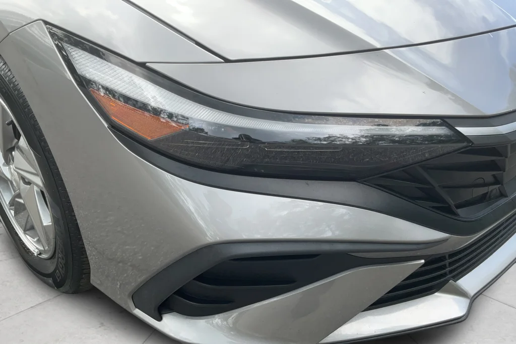2024 Hyundai Elantra SE - Photo 29