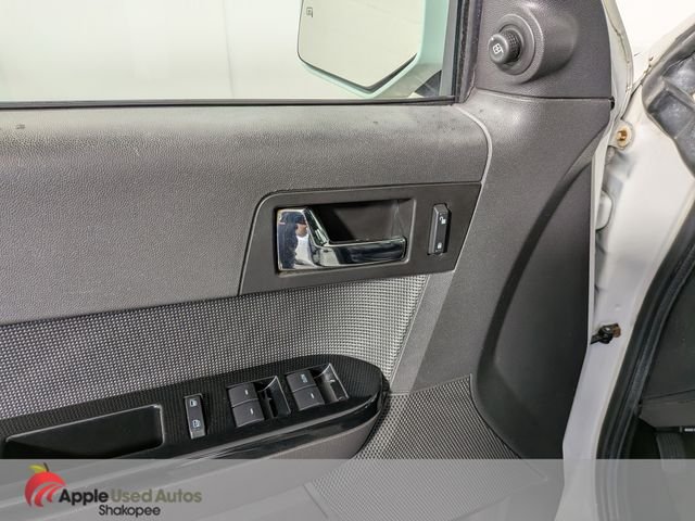 Used 2011 White Ford Limited image 12