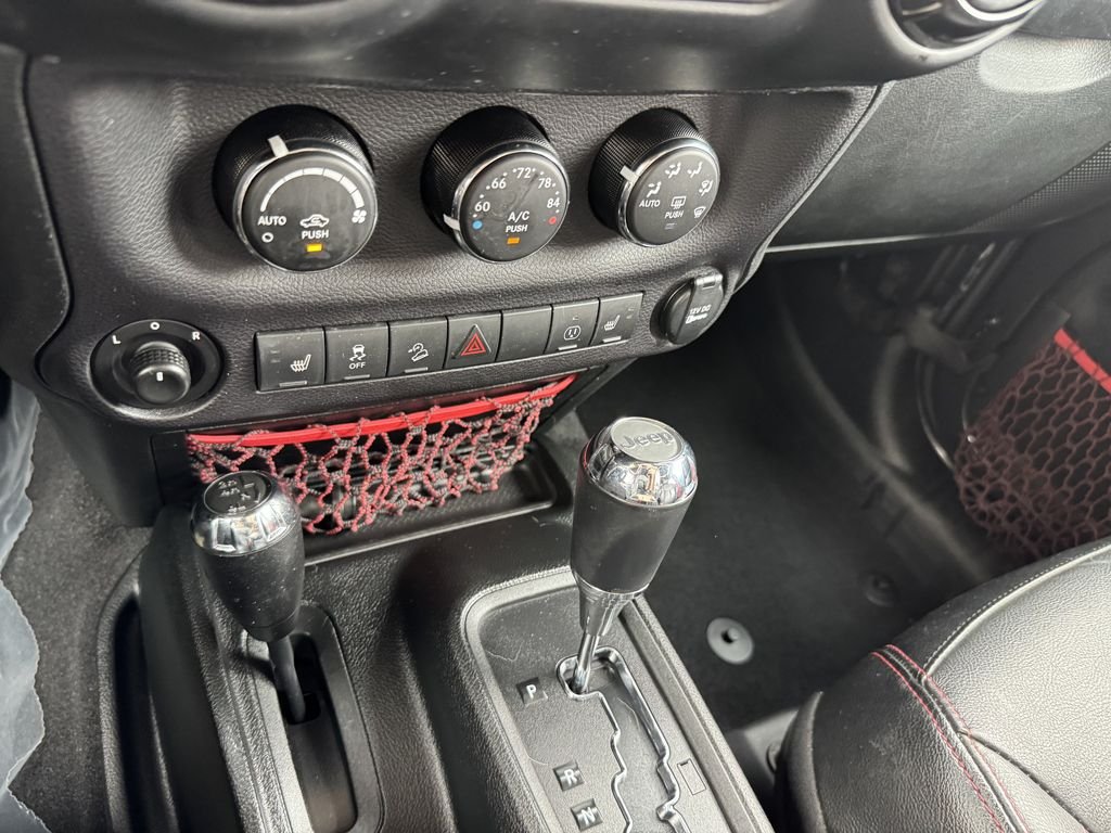 Used 2018 Gray Jeep Unlimited Rubicon image 22