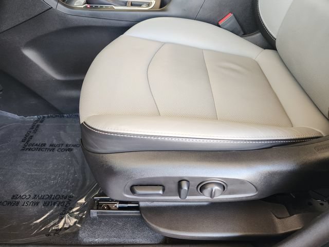 Used 2019 CAJUN RED TINTCOAT Chevrolet Premier image 25