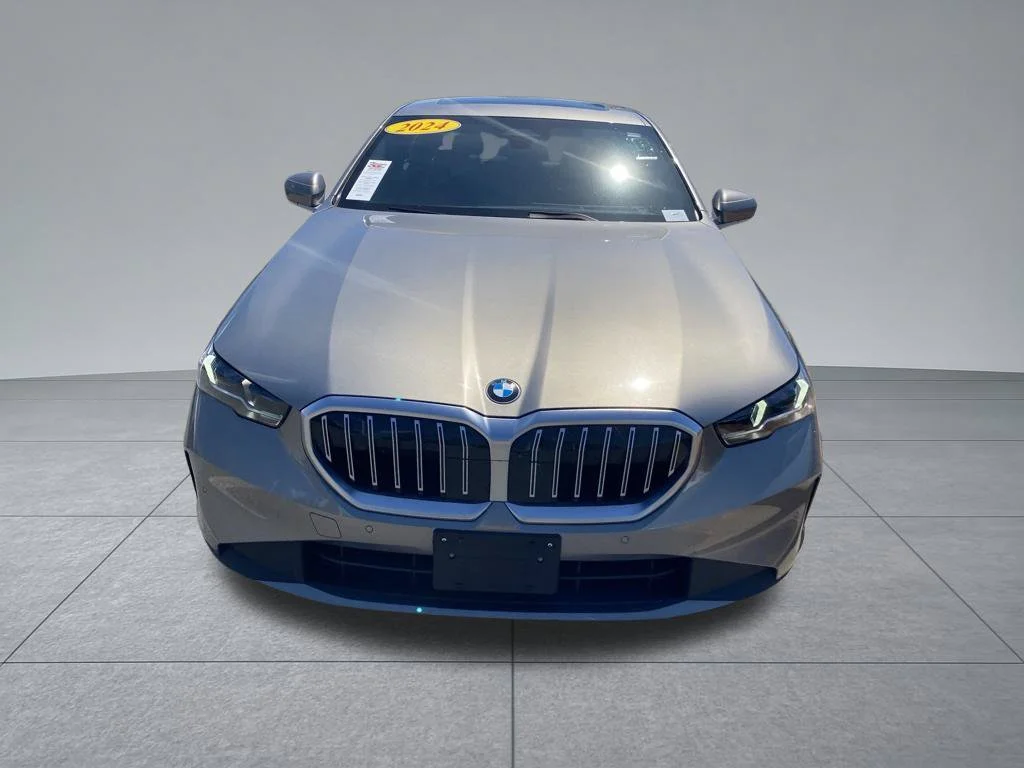 Used 2024 Gray BMW 530i xDrive image 16