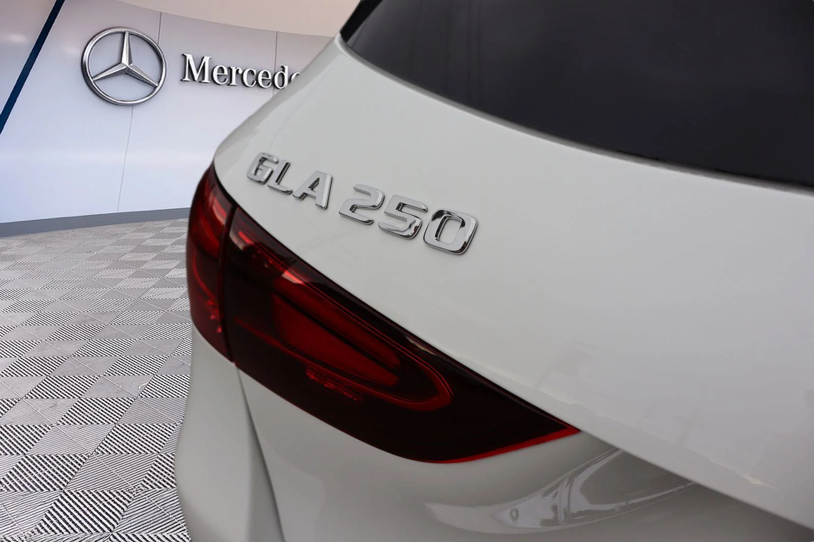 New 2026 White Mercedes-Benz 250 4matic Suv image 6