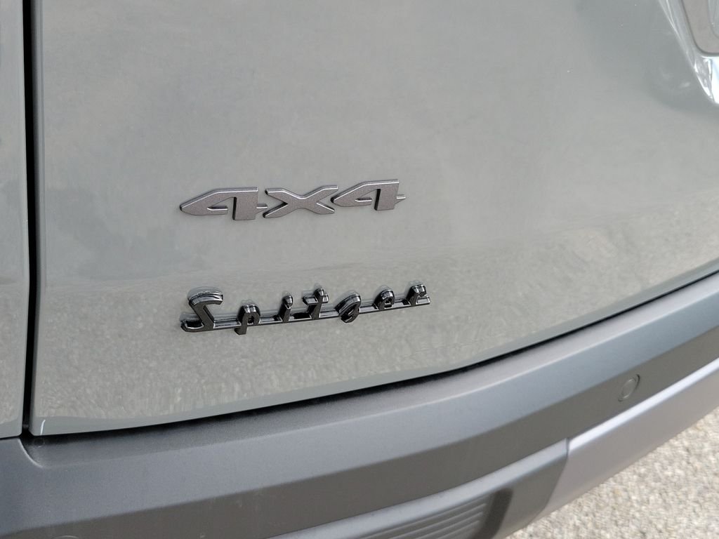 New 2026 Sting-Gray Clear-Coat Exterior Paint Jeep Limited image 6
