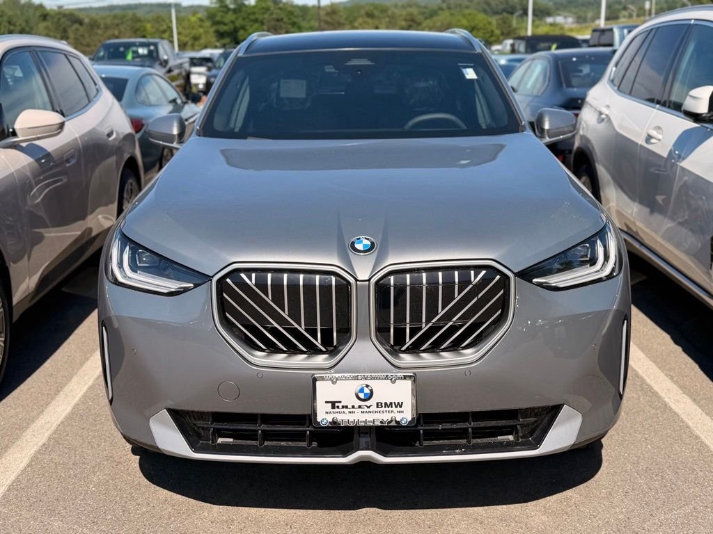 New 2026 Skyscraper Grey Metallic BMW 30 xDrive image 2