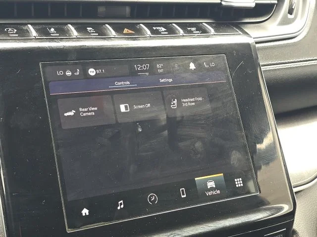 Used 2022 White Jeep Laredo image 34