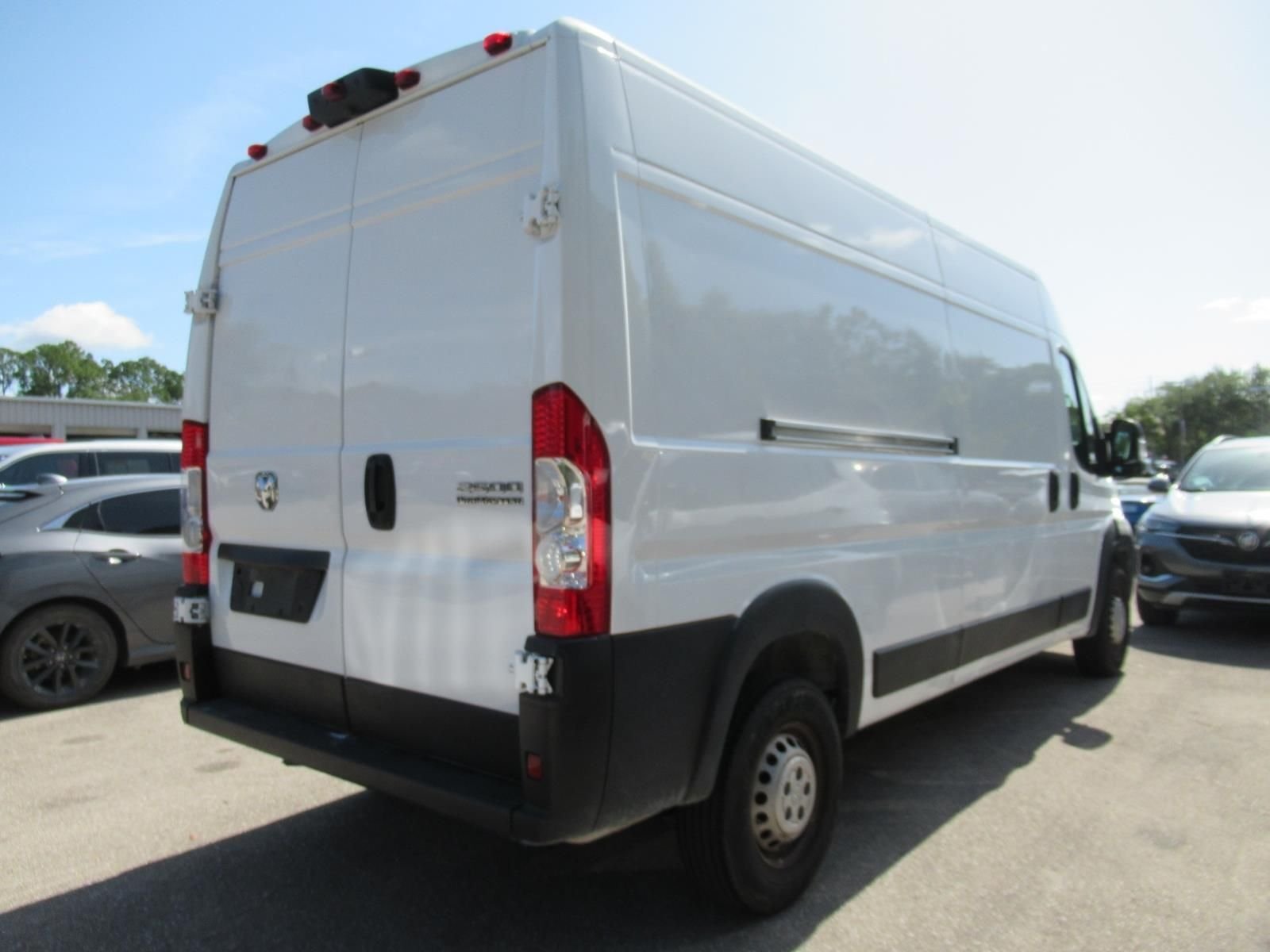 Used 2025 White Ram High Roof image 4