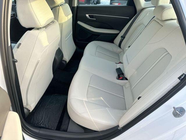 New 2026 White Hyundai SEL Sport image 25