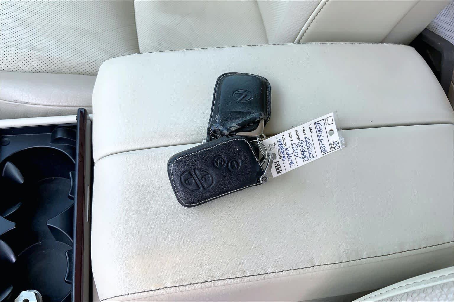 Used 2014 Starfire Pearl Lexus  image 14