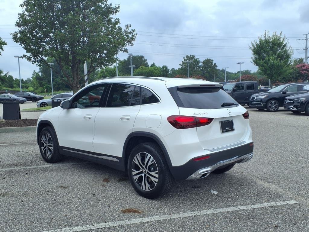 Certified Used 2026 Polar White Mercedes-Benz GLA 250 image 7