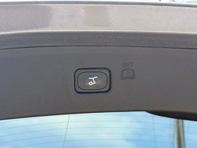 Used 2024 Gray Ford SEL image 17