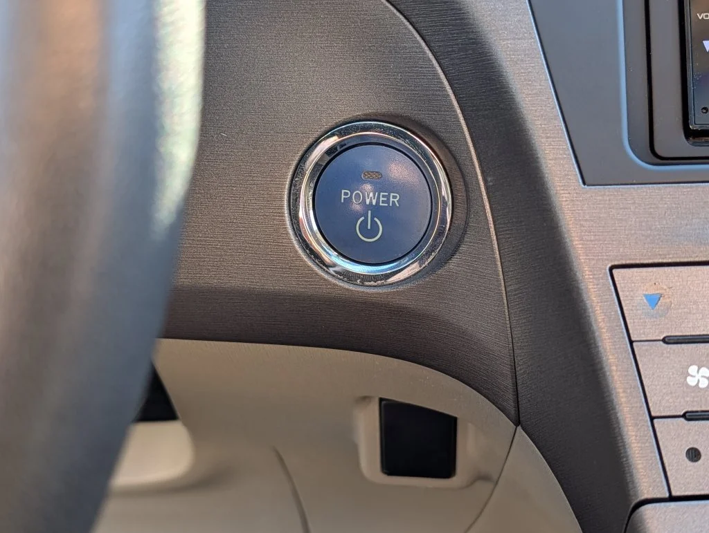 Used 2012 Beige Toyota Three image 28