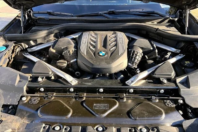 Used 2020 Gray Metallic BMW M50i image 10